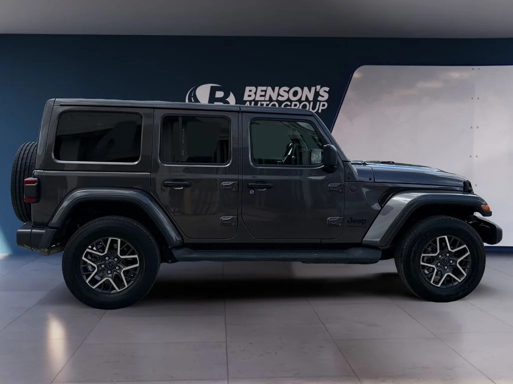 Used 2026 Gray Jeep Sahara image 6