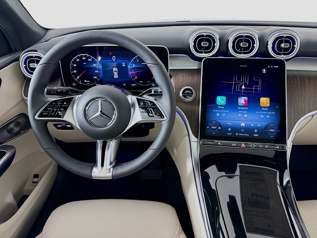 New 2026 MANUFAKTUR Moonlight White Metallic Mercedes-Benz GLC 300 image 57