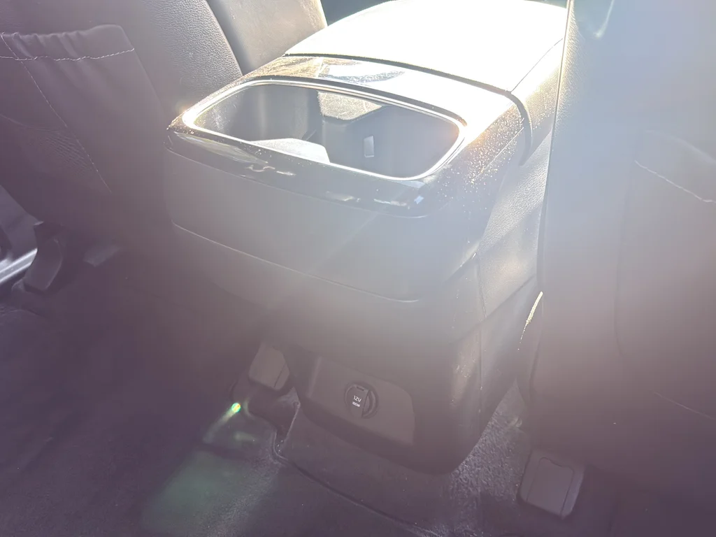 Used 2025 Black Kia S image 41