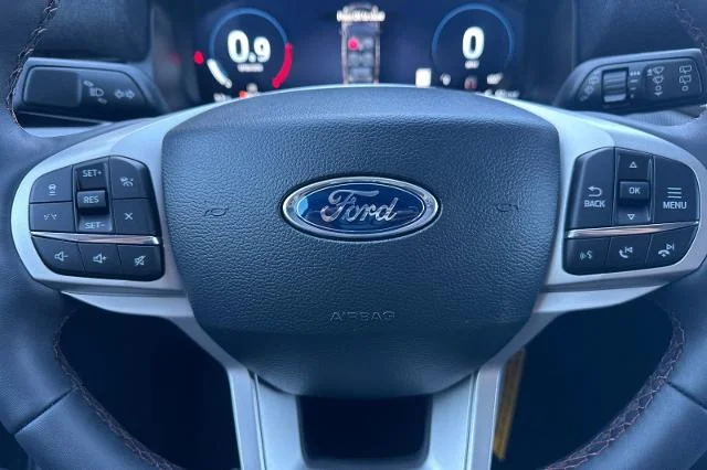 New 2026 Carbonized Gray Metallic Ford Active image 47