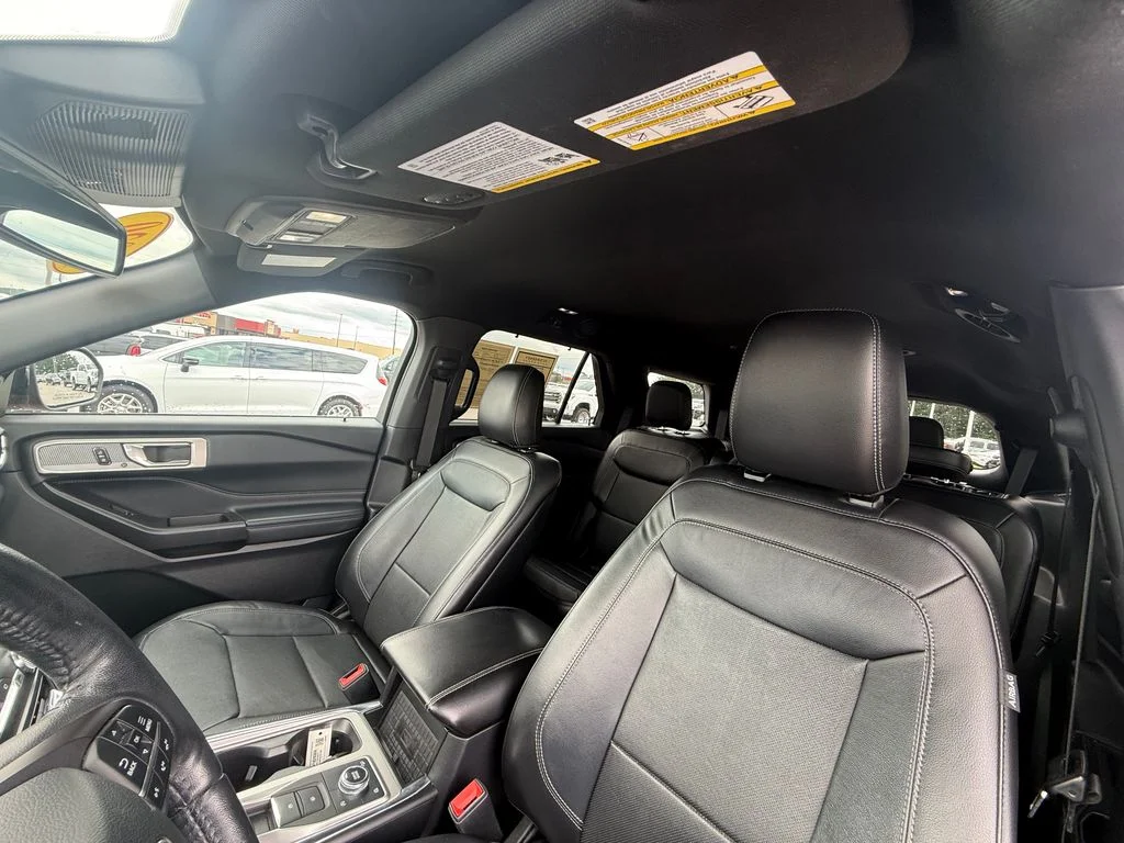 Used 2020 Red Ford Limited image 21