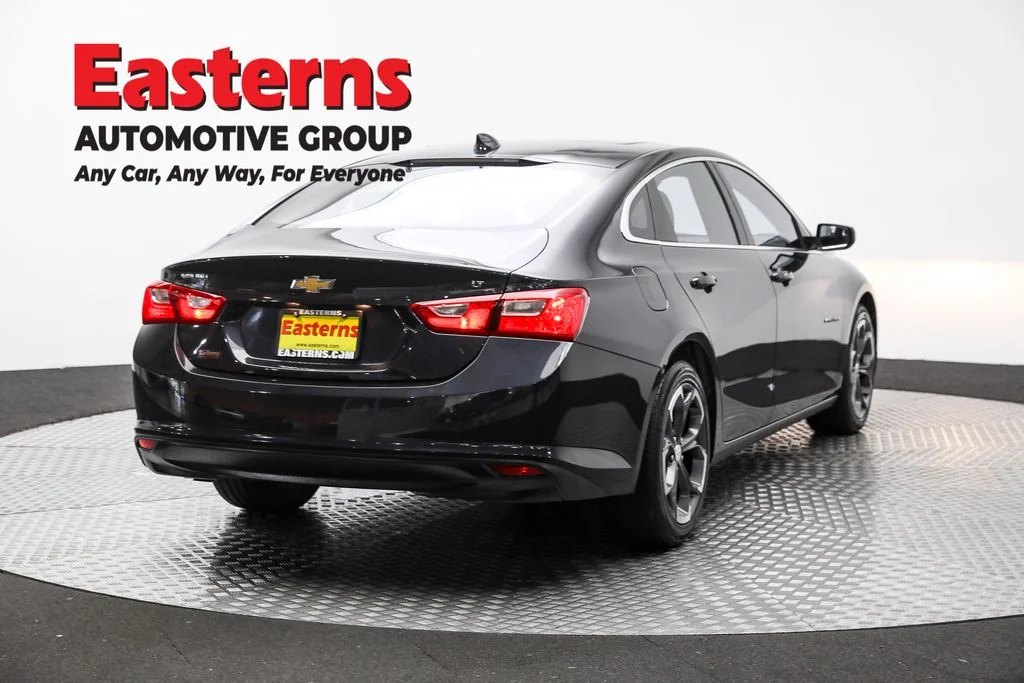 Used 2023 Gray Chevrolet LT image 5
