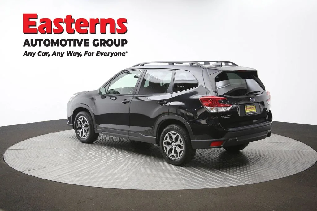 Used 2022 Black Subaru Premium image 67