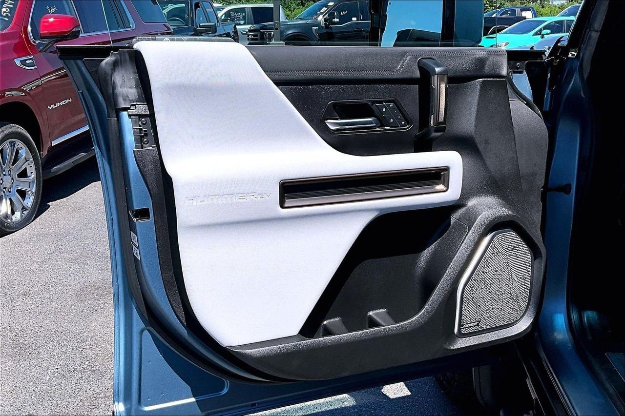 2024 GMC HUMMER EV 3X - Photo 22