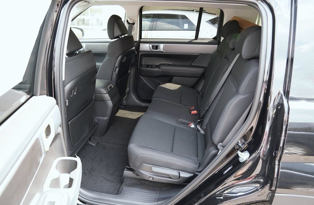New 2026 Phantom Black Hyundai SE image 43
