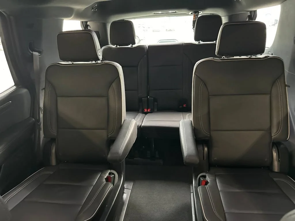 Used 2025 Black Chevrolet Premier image 24