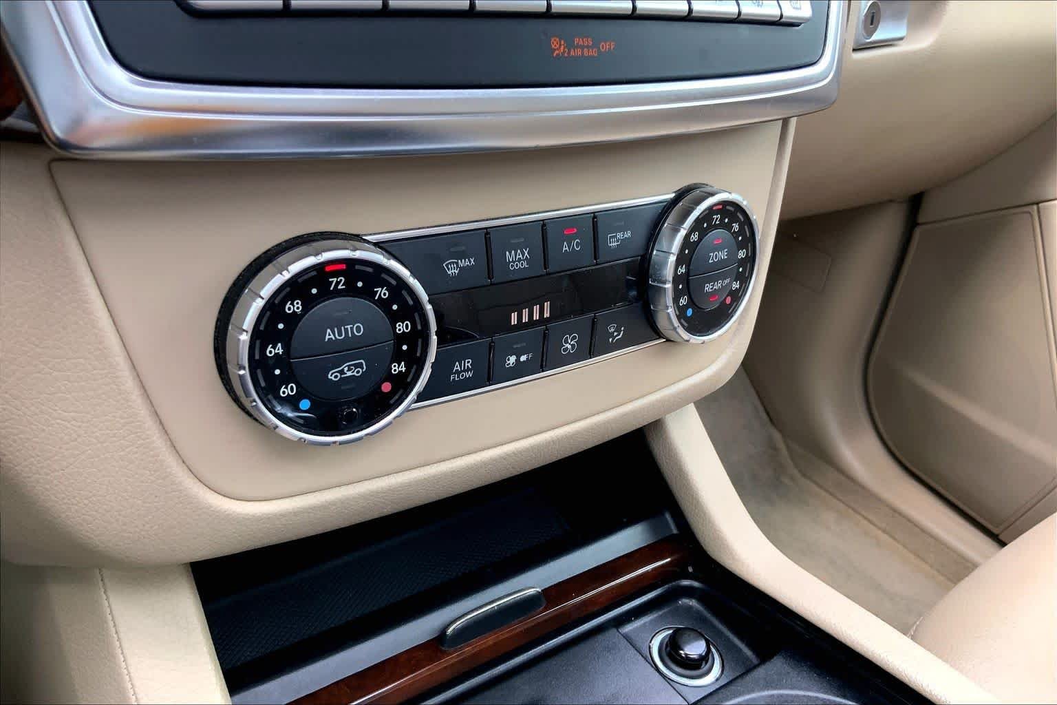 Used 2014 Polar White Mercedes-Benz GL 550 image 33