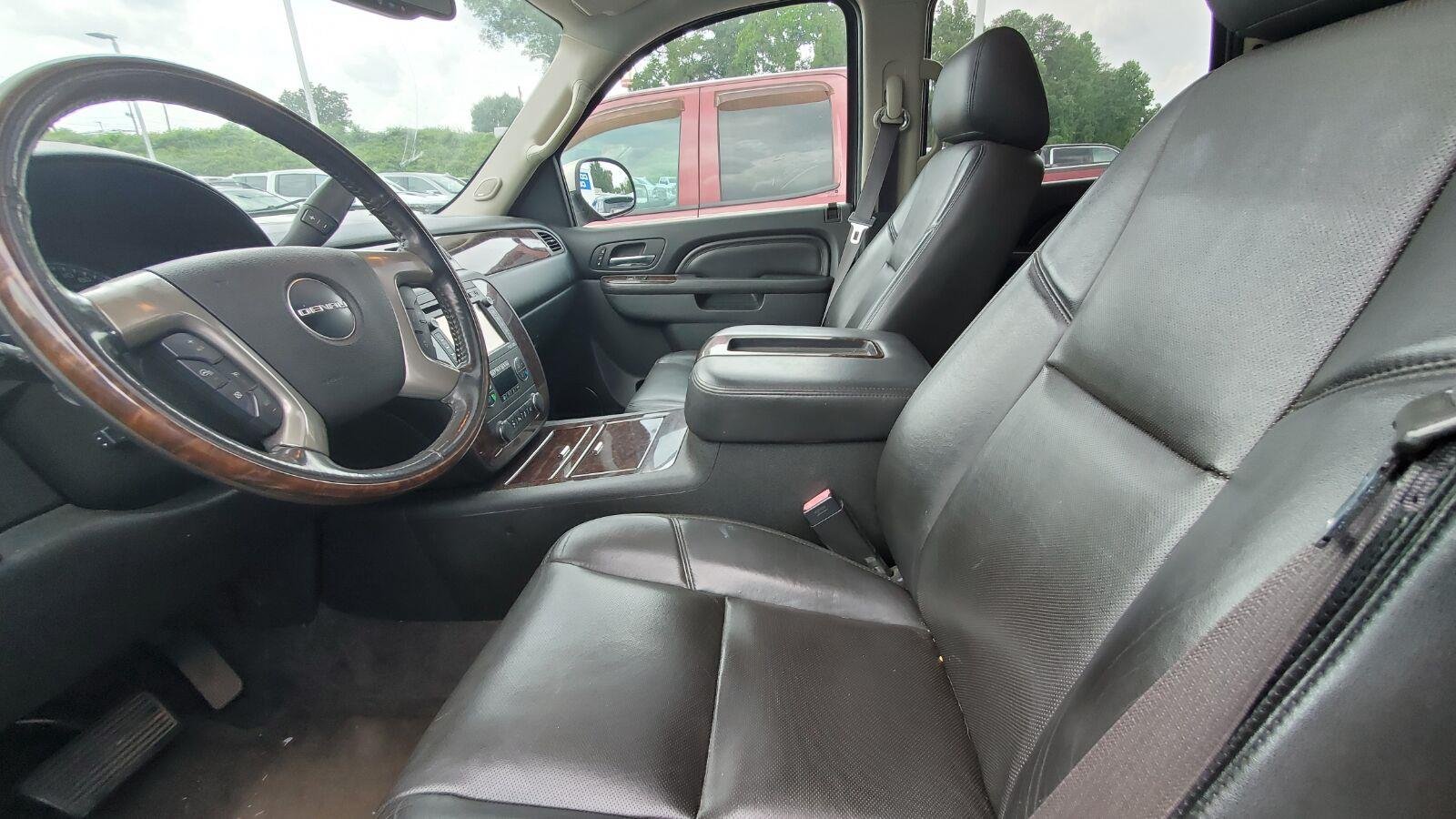 Used 2013 CHAMPAGNE SILVER METALLIC GMC Denali image 3