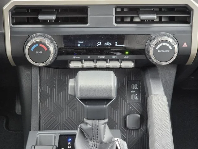 2026 Toyota Tacoma SR5 - Photo 12