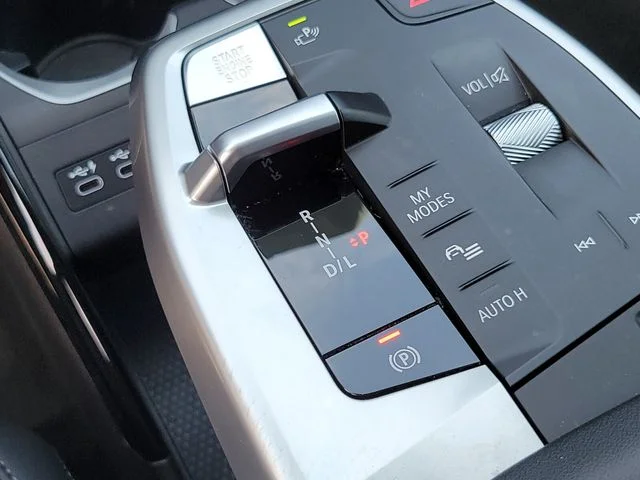 Certified Used 2024 Gray BMW xDrive28i image 27