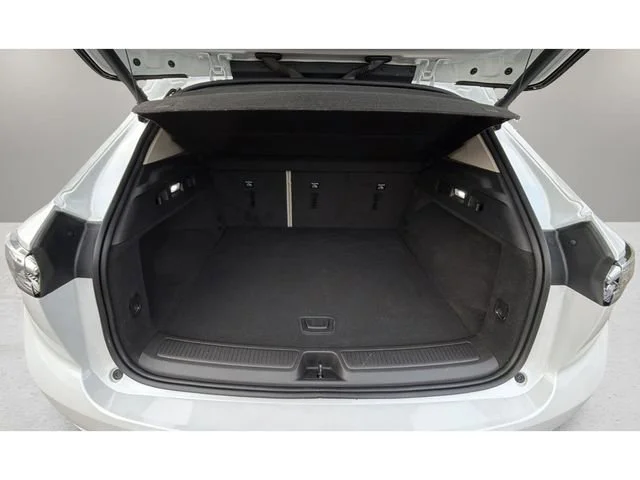 Used 2023 White Frost Tricoat Buick Avenir image 32