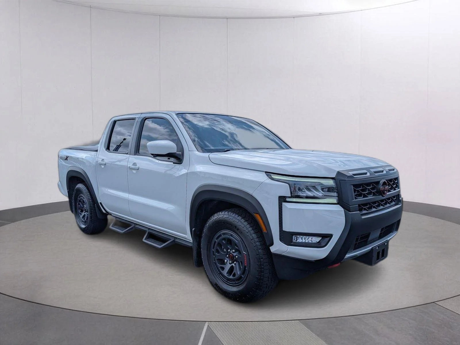 Used 2026 Glacier White Nissan PRO-X image 7