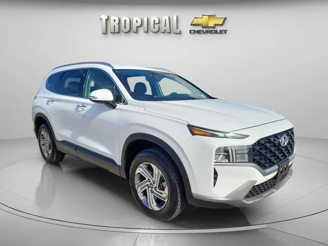 Used 2023 White Hyundai SEL image 4
