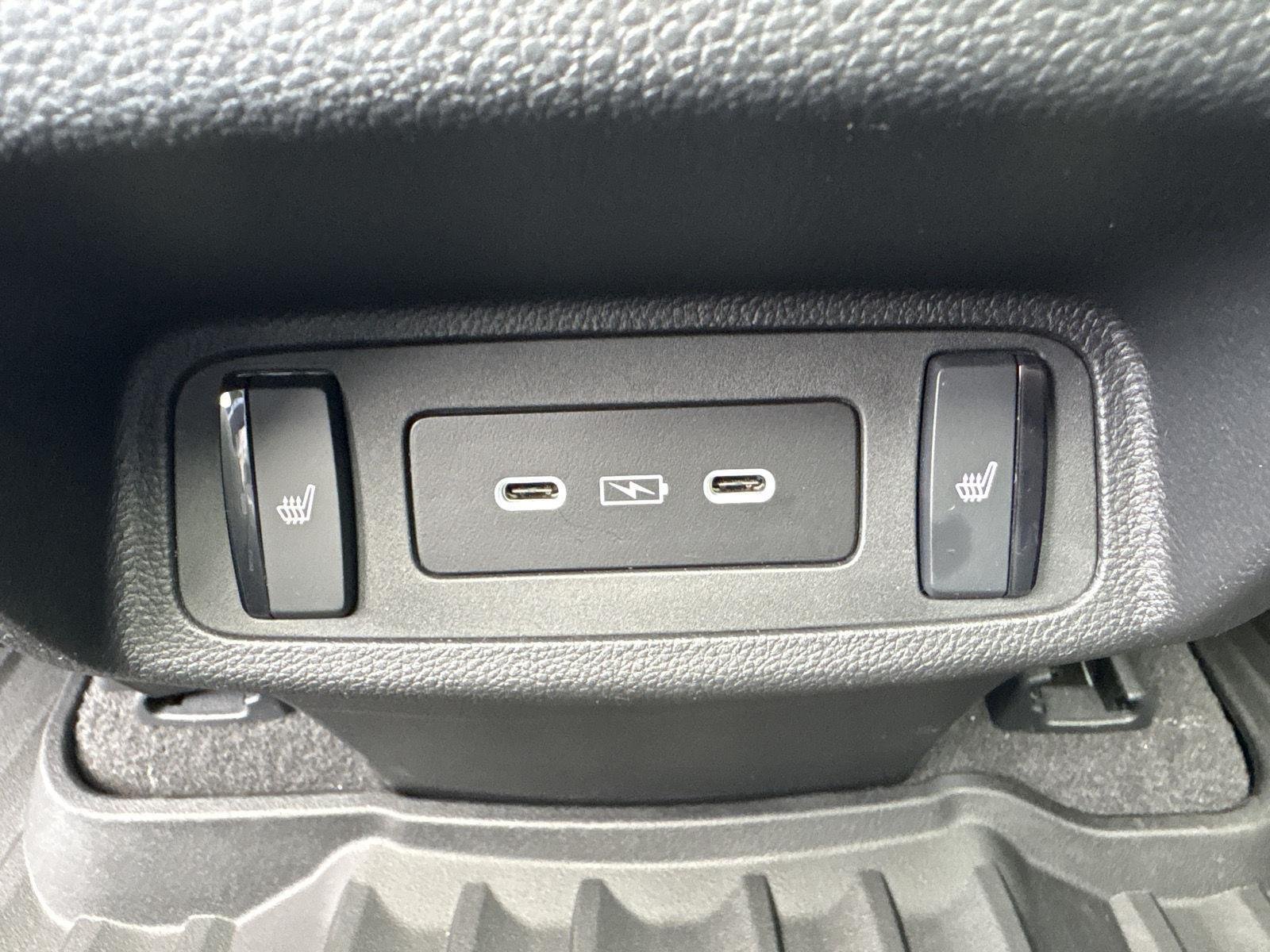 Used 2024 Liquid Carbon Metallic Acura w/Advance Package image 15