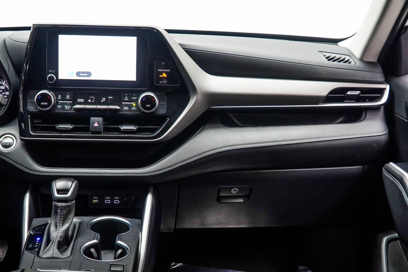 Used 2025 Black Toyota LE image 19