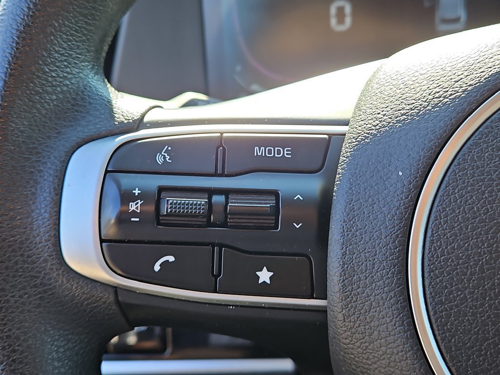 Used 2024 Gravity Gray Kia LX image 21