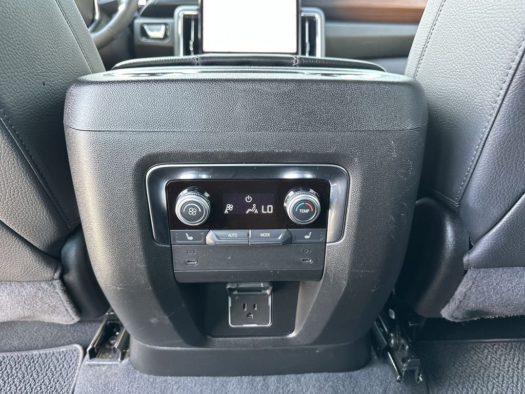 Certified Used 2025 Onyx Black GMC Denali image 21