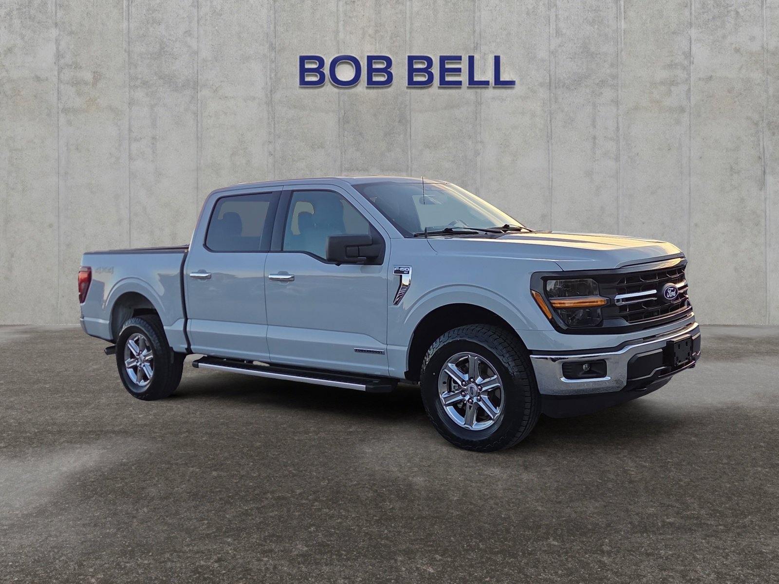 Certified Used 2024 Avalanche Ford XLT image 7