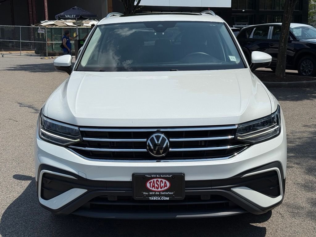 Used 2023 Opal White Pearl Effect Volkswagen 2.0T SE image 3