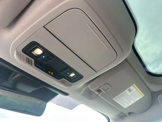 Used 2024 Glacier Gray Metallic Ford Premium image 35