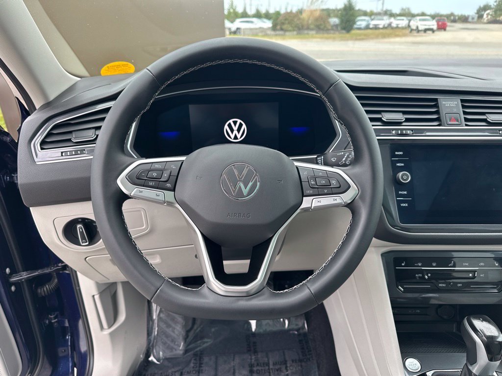 2022 Volkswagen Tiguan SE - Photo 27