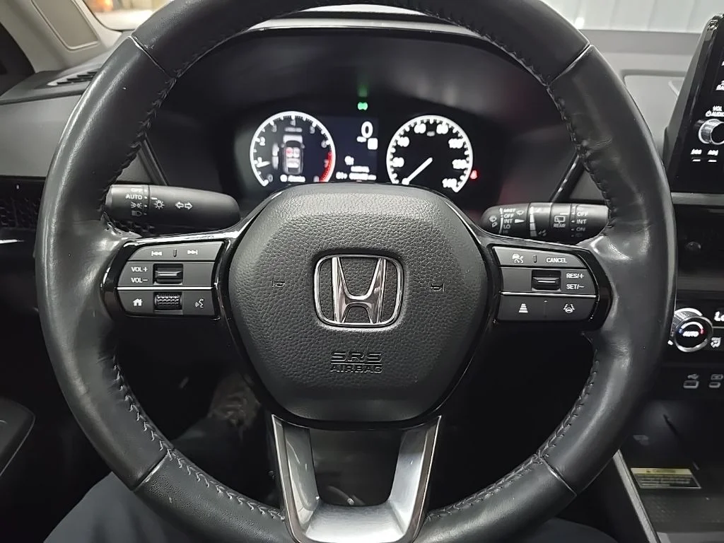 Used 2023 White Honda EX-L image 19