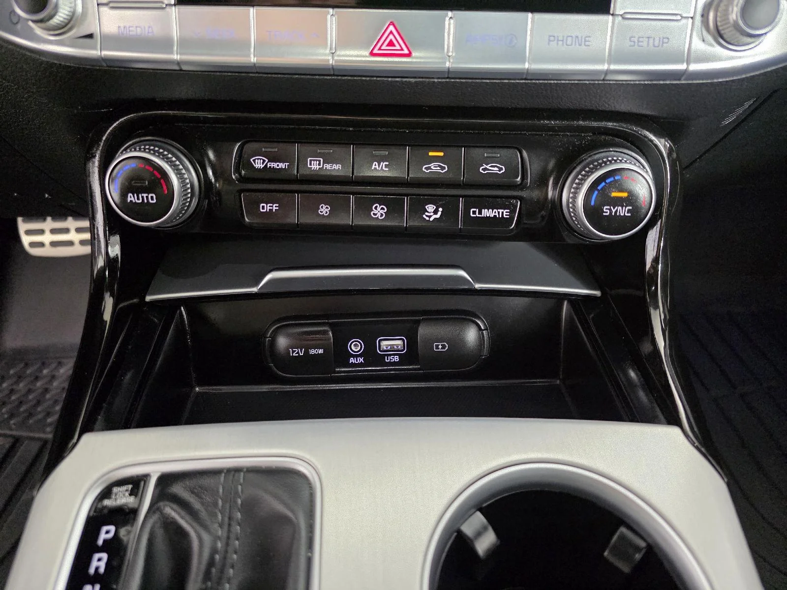 Used 2019 Snow White Pearl Kia GT image 37