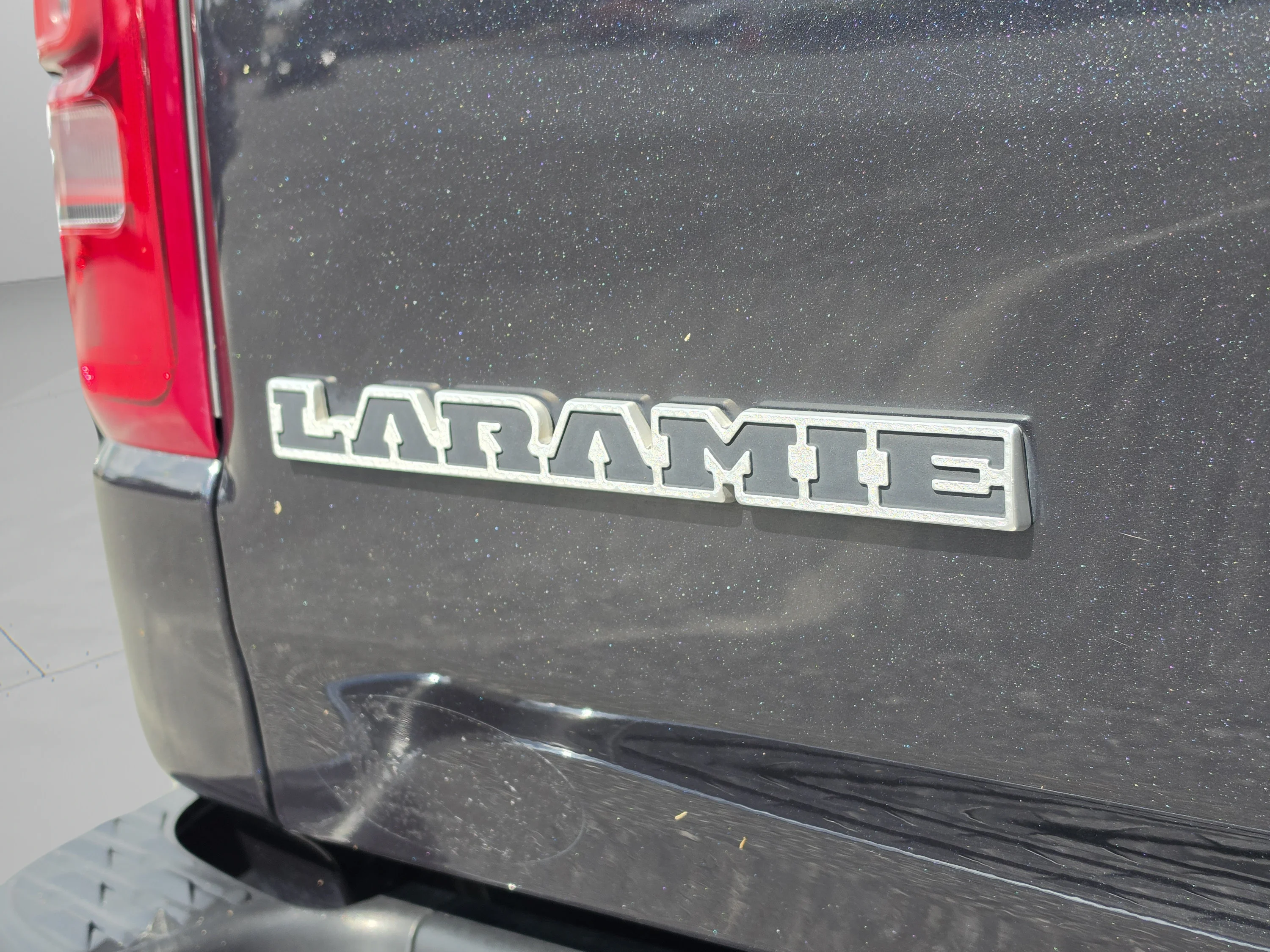 Used 2019 Maximum Steel Metallic Clearcoat Ram Laramie image 16