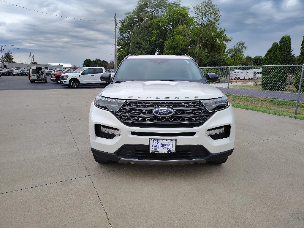 Used 2024 Star White Ford XLT image 8