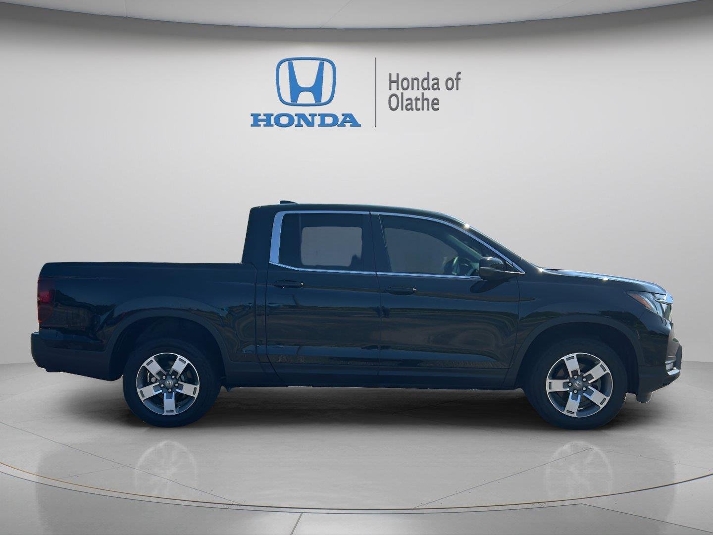 Certified 2024 Honda Ridgeline RTL with VIN 5FPYK3F54RB015916 for sale in Kansas City