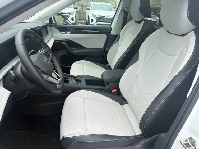 Certified Used 2025 White Volkswagen 2.0T SE image 10