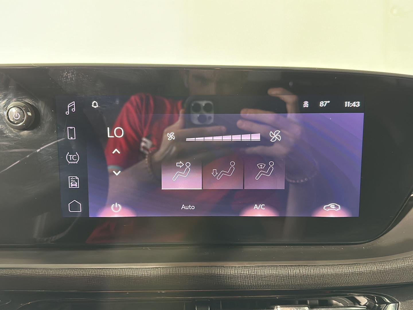 Used 2024 Moonstone Gray Metallic Buick Avenir image 17
