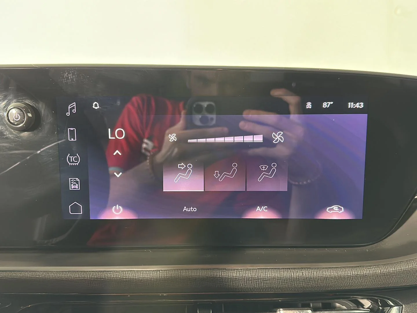 Used 2024 Moonstone Gray Metallic Buick Avenir image 17