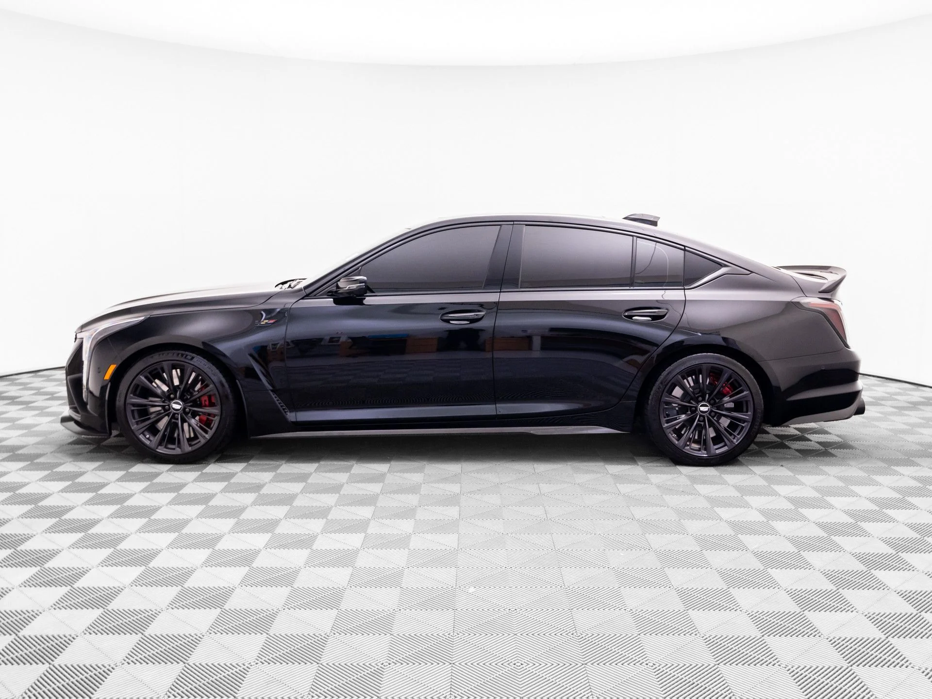 Used 2025 Black Cadillac V-Series image 2
