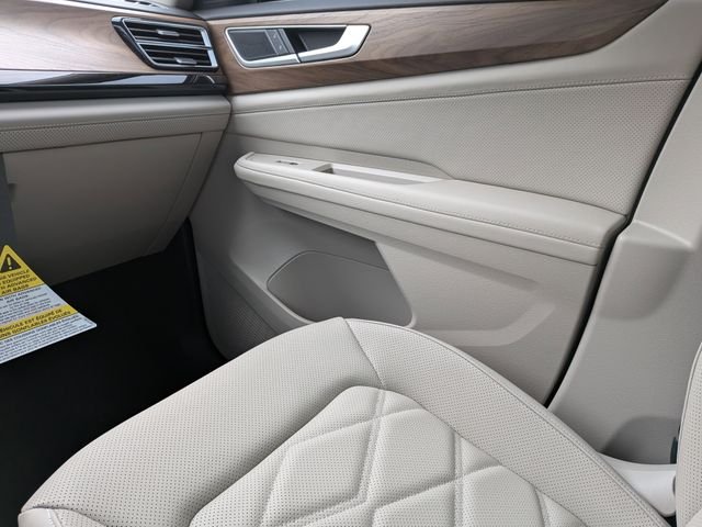New 2026 Black Volkswagen 2.0T SE w/Technology image 19