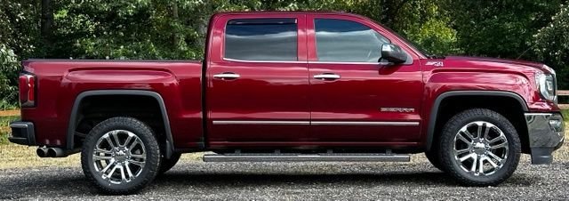 Used 2017 Crimson Red Tintcoat GMC SLT image 10