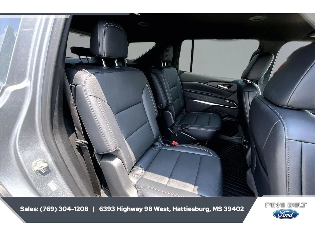 Used 2025 Sterling Gray Metallic Chevrolet FWD LT image 20