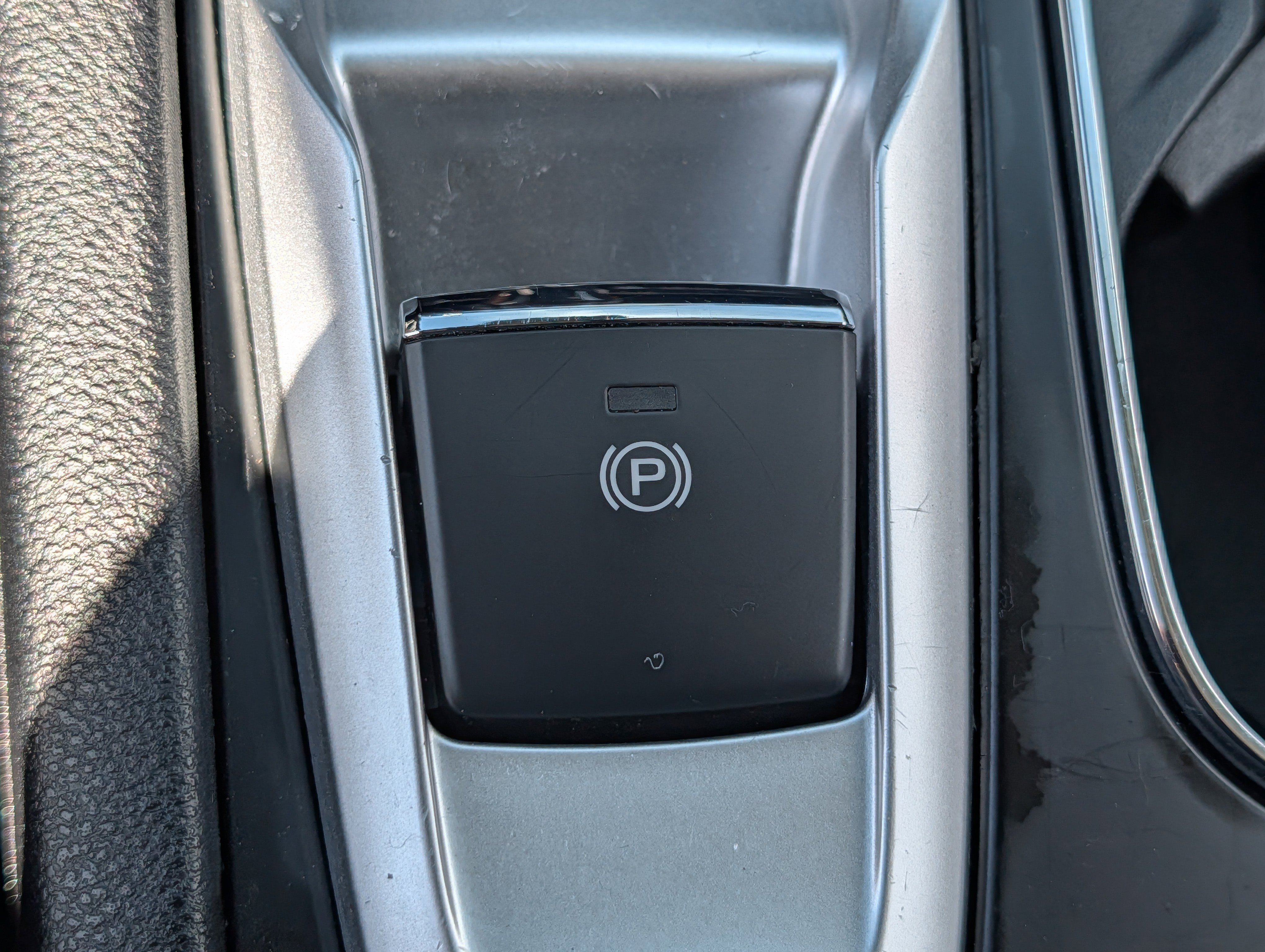 Used 2025 Magnetite Gray Metallic Subaru Premium image 32