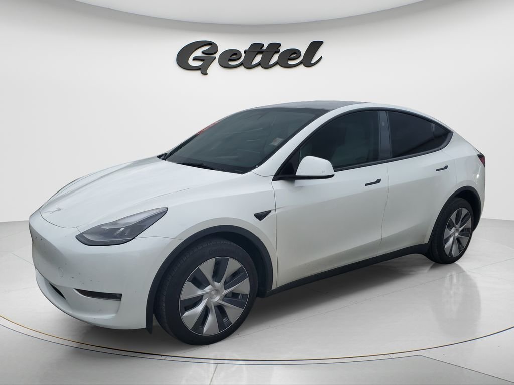2023 Tesla Model Y Long Range Dual Motor All-Wheel Drive's photo
