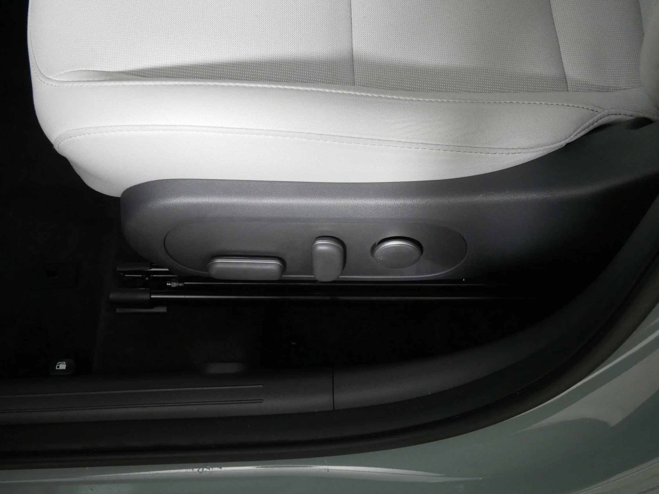 Used 2024 Mirage Green Hyundai SEL image 20