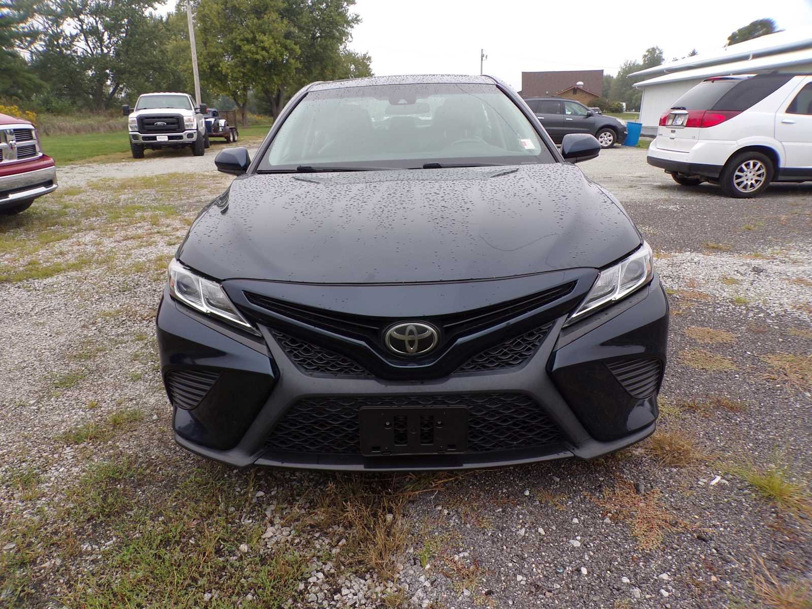 Used 2018 Blue Toyota SE image 8