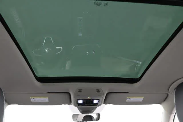 2026 Volkswagen Atlas SE w/Tech - Photo 11