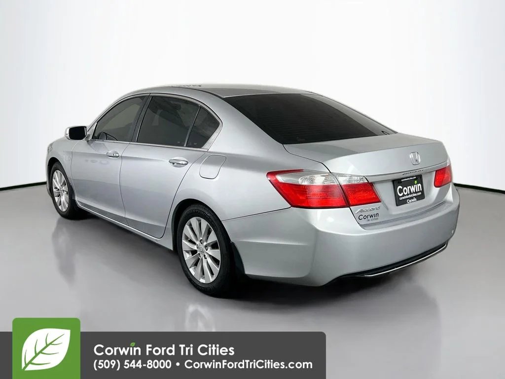 Used 2013  Honda EX image 11