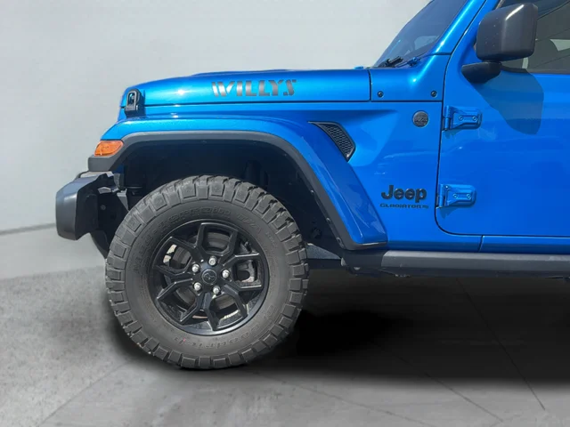 Used 2025 Blue Jeep Willys image 37