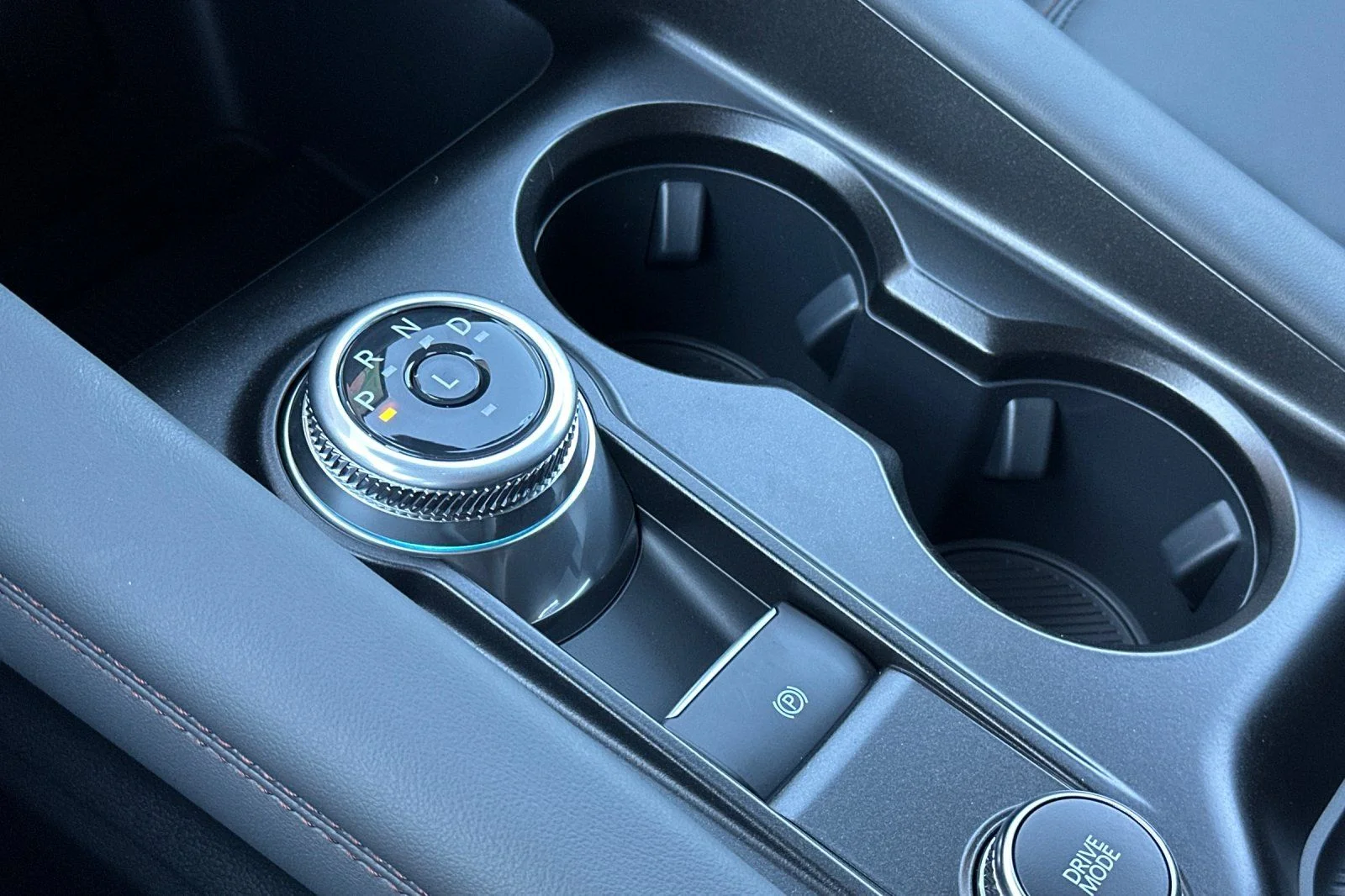 New 2026 Carbonized Gray Metallic Ford Active image 22