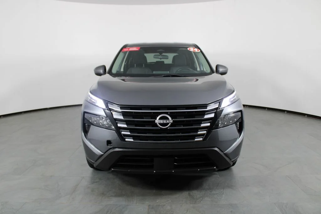 2024 Nissan Rogue SV - Photo 14