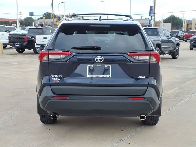 Used 2024  Toyota XLE image 6