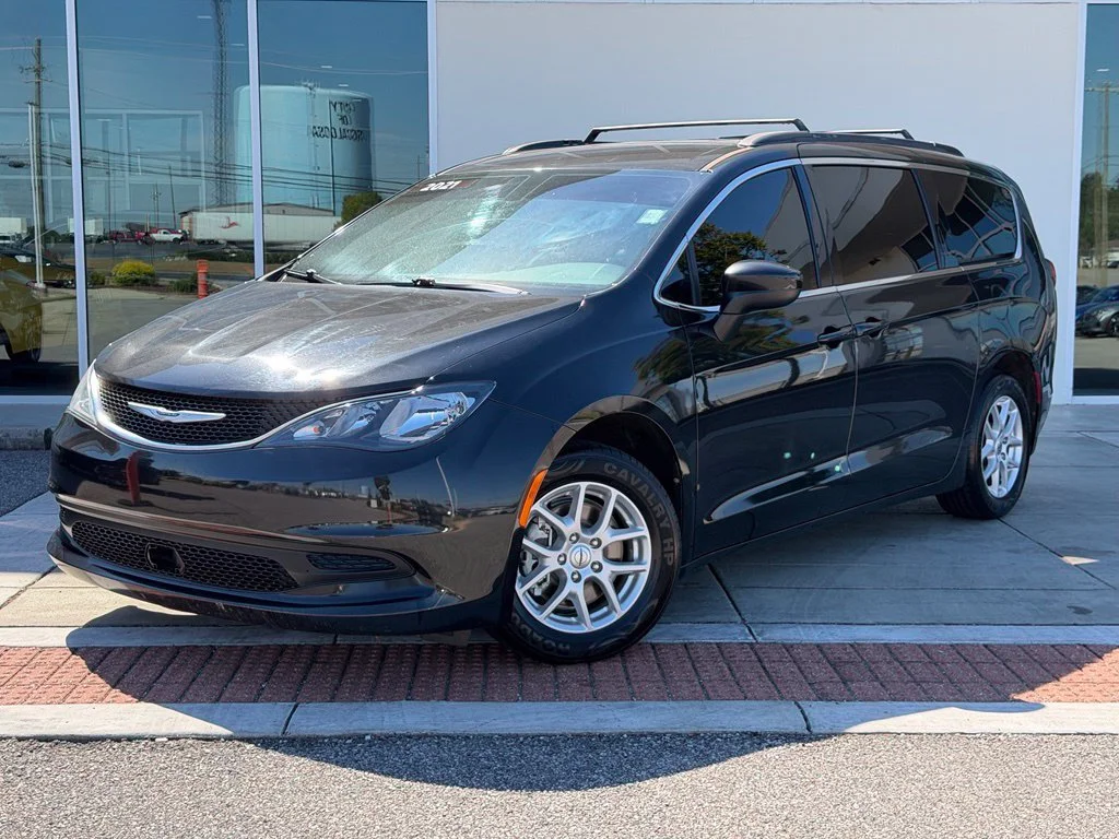 2021 Chrysler Voyager LXI