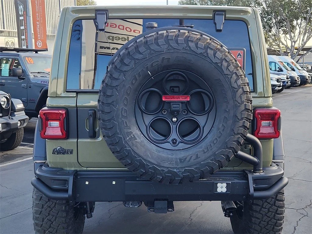 2025 Jeep Wrangler 4-Door Rubicon - Photo 25