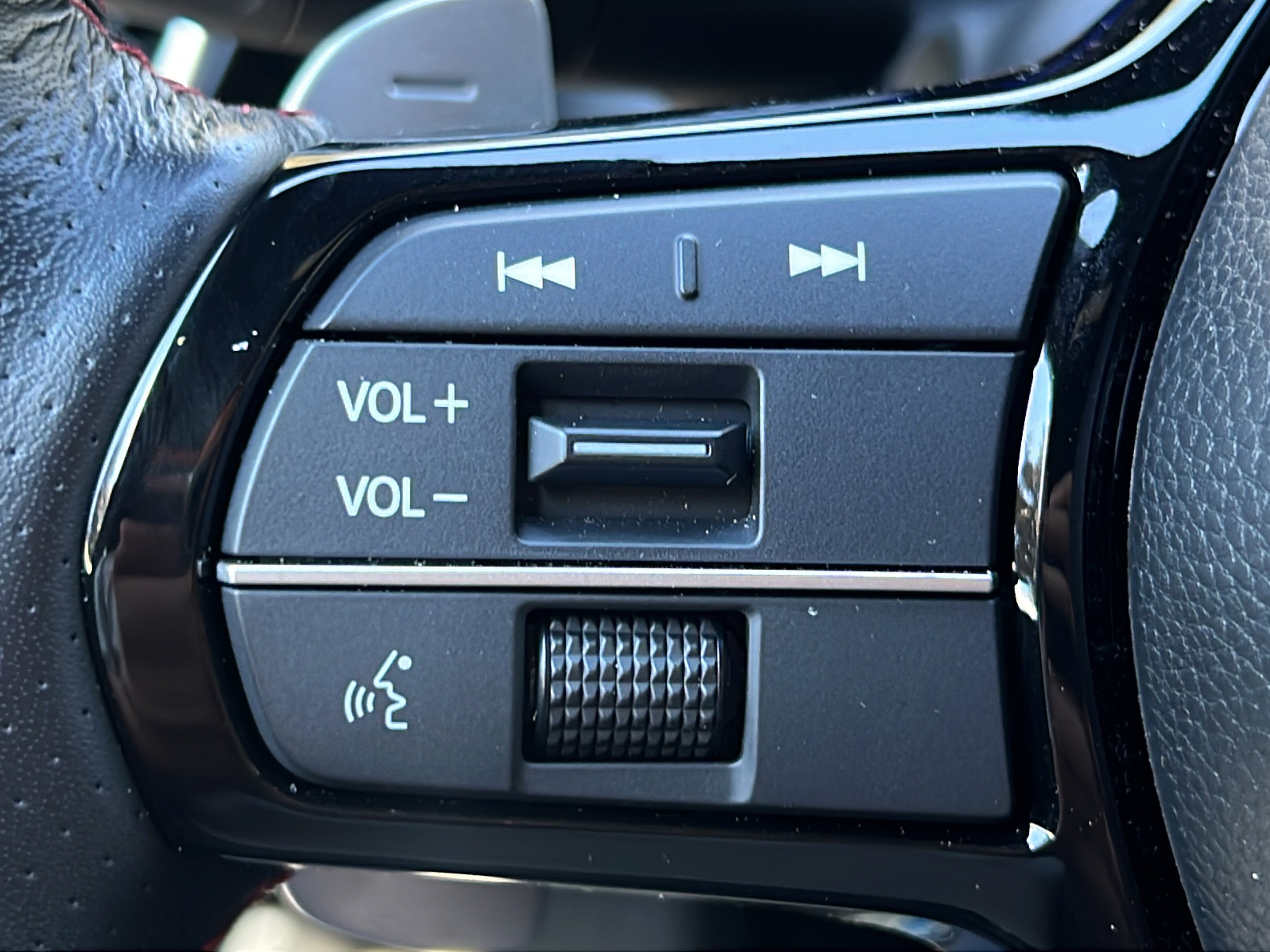 Used 2025 Urban Gray Pearl Acura w/A-Spec Package image 20